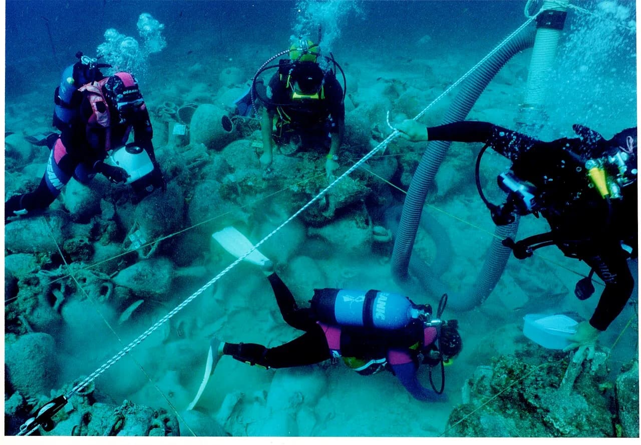 Archéologue sous-marin : missions, formation et accès au métier