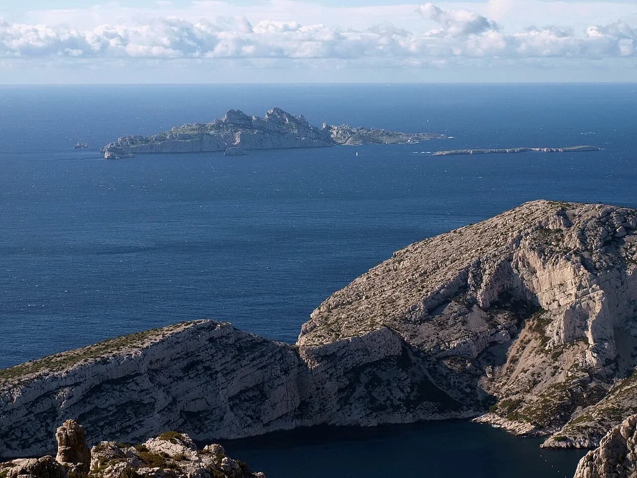 Plongée à Marseille : calanques, Riou, épaves et conseils pratiques