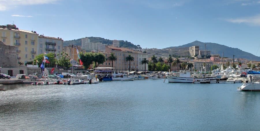 Centre de plongée Odyssée plongée à Ajaccio